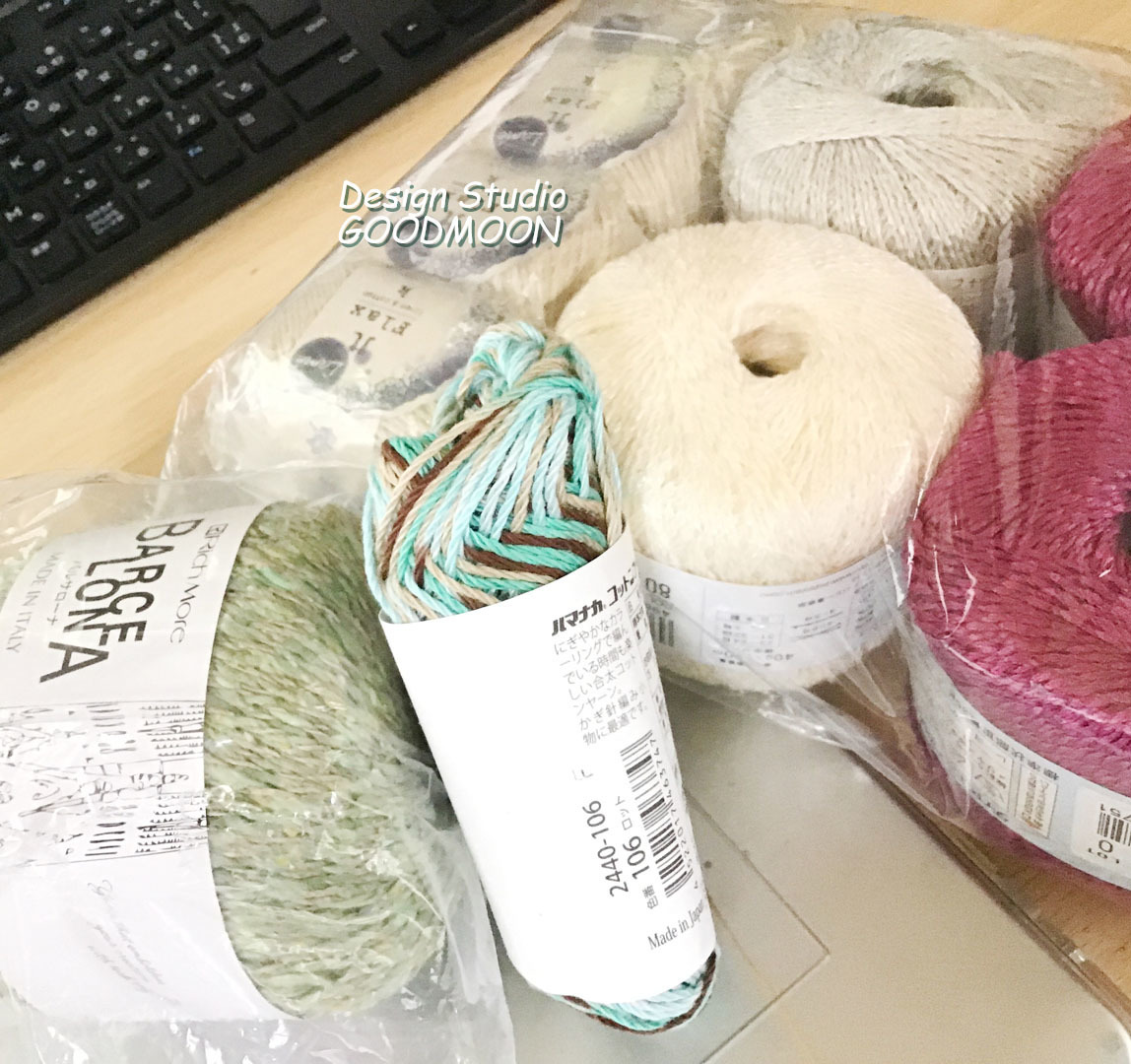 ゆさあきこの手織り教室：課題ごとに糸選び